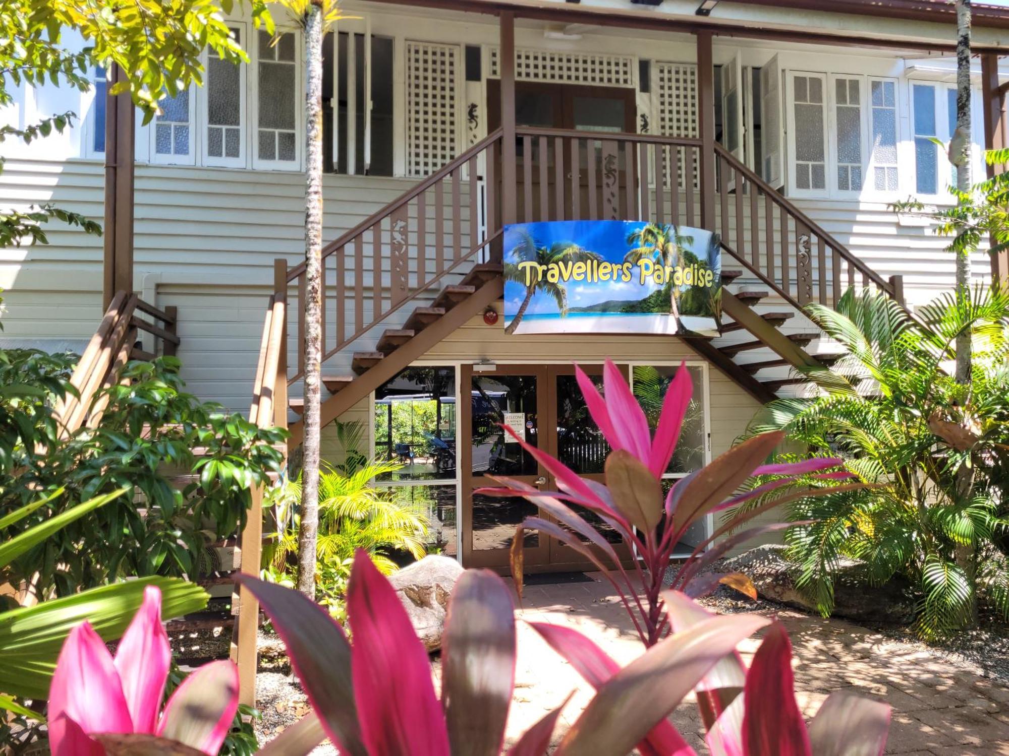 Travellers Paradise Hostel Cairns Exterior photo